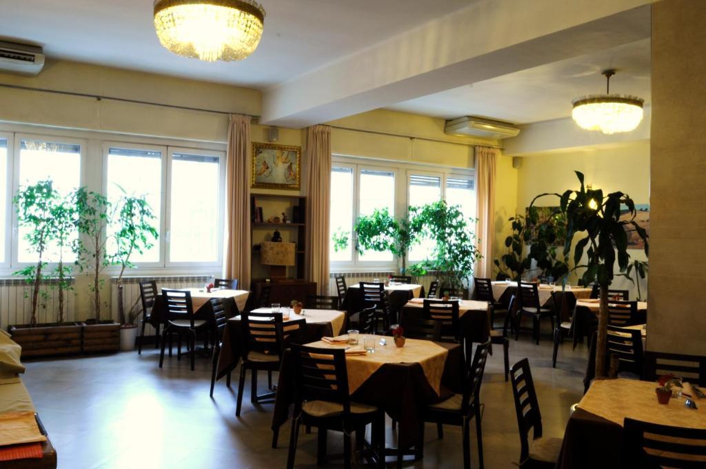 Dipendenza Aurora Apartment Pavia Luaran gambar