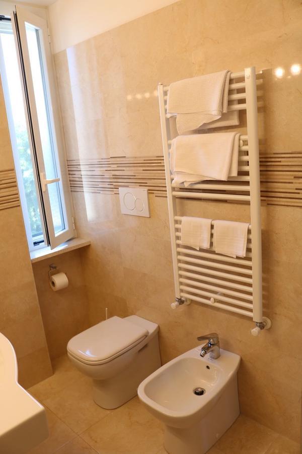 Dipendenza Aurora Apartment Pavia Luaran gambar