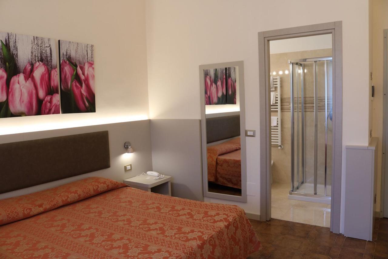 Dipendenza Aurora Apartment Pavia Luaran gambar