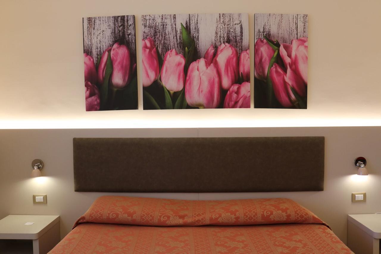 Dipendenza Aurora Apartment Pavia Luaran gambar